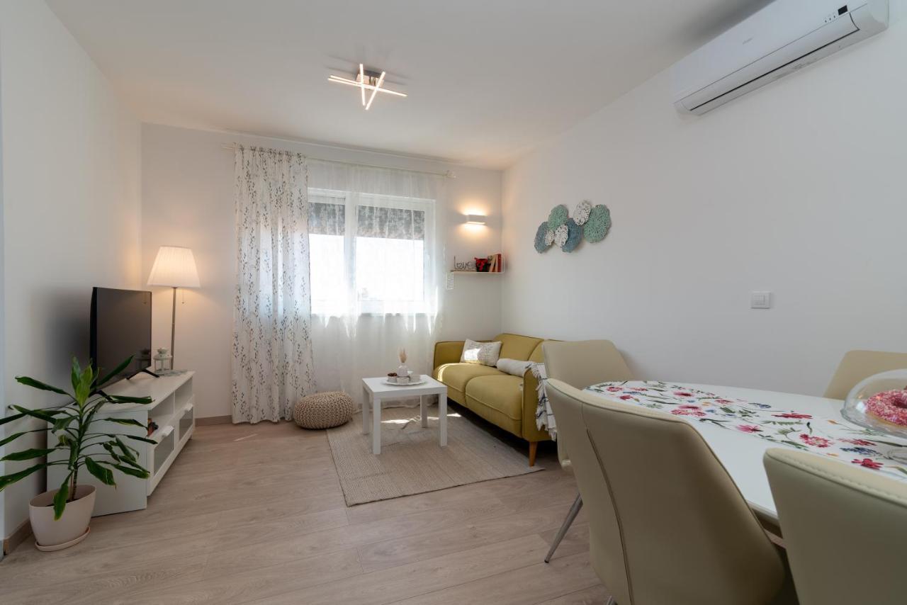 Apartman Lotos Daire Trogir Dış mekan fotoğraf