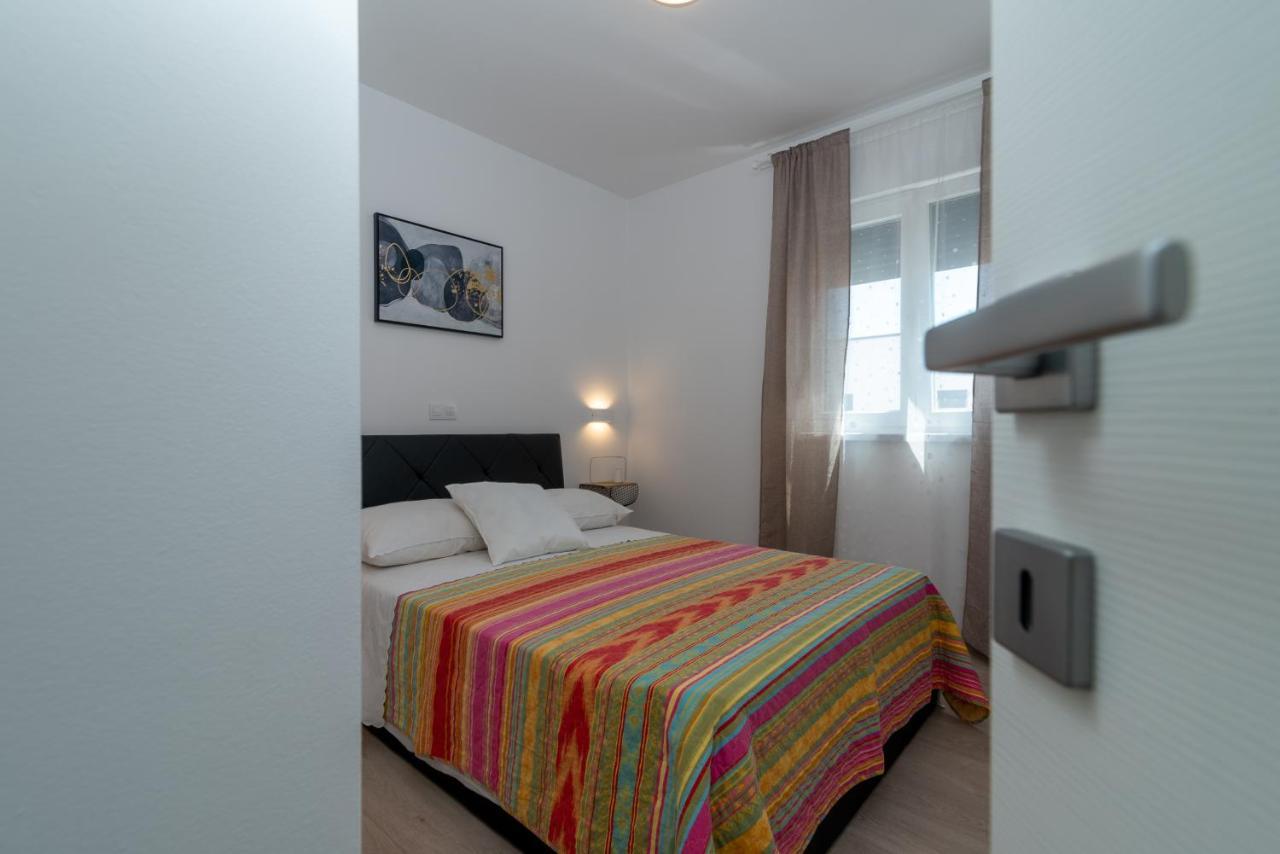 Apartman Lotos Daire Trogir Dış mekan fotoğraf
